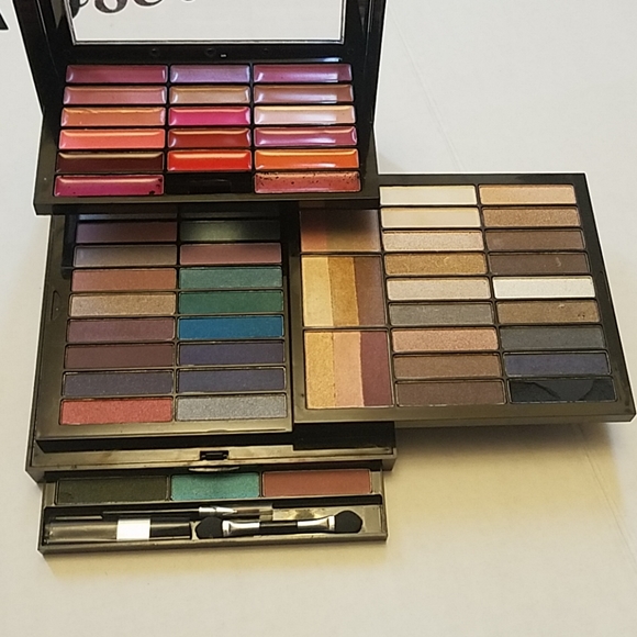 🦄NWT🦄 Beauty Bundle Plus Face and Hair Mask - Picture 2 of 7